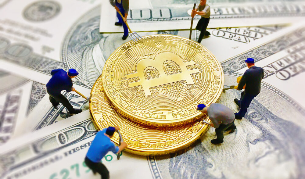 The Power Struggle Between Traditional Banks and Digital Currencies