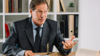 FCA Chief Says Clear Rules Are Needed Before Institutional Adoption
