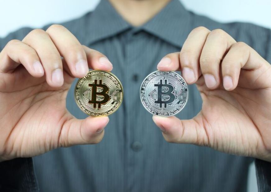 how much is half a bitcoin