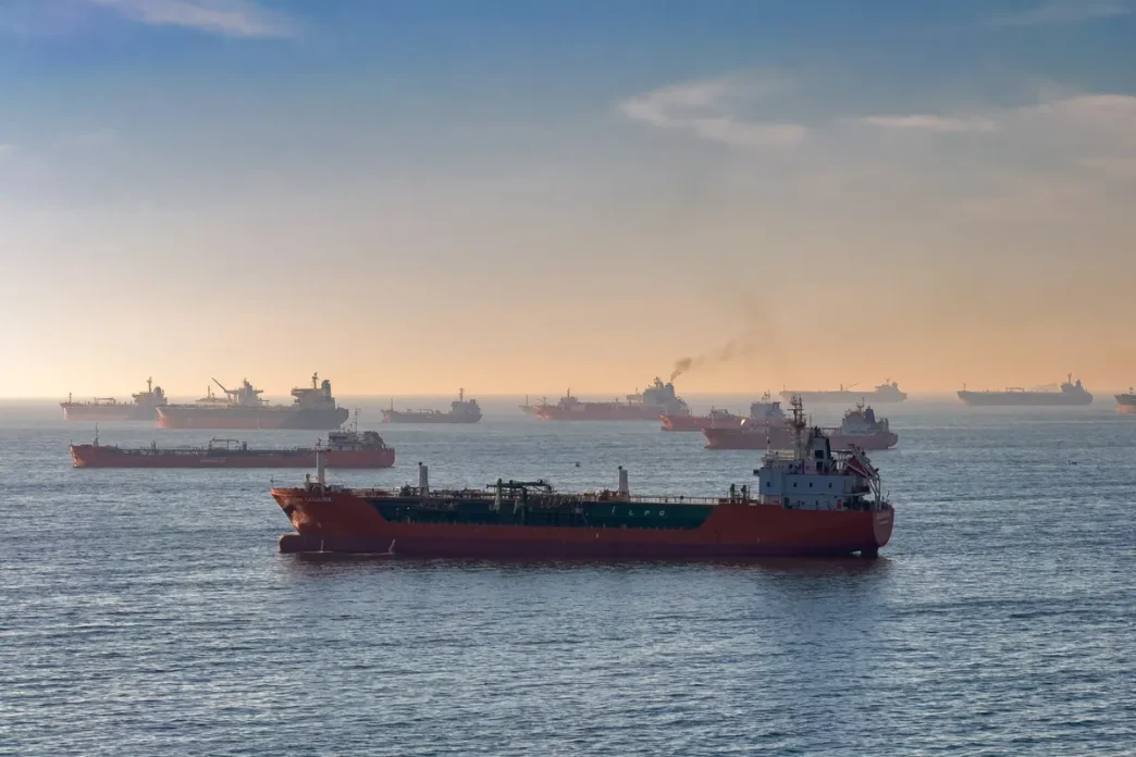 Bitcoin Hormuz blockade drop
