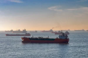 Bitcoin Hormuz blockade drop
