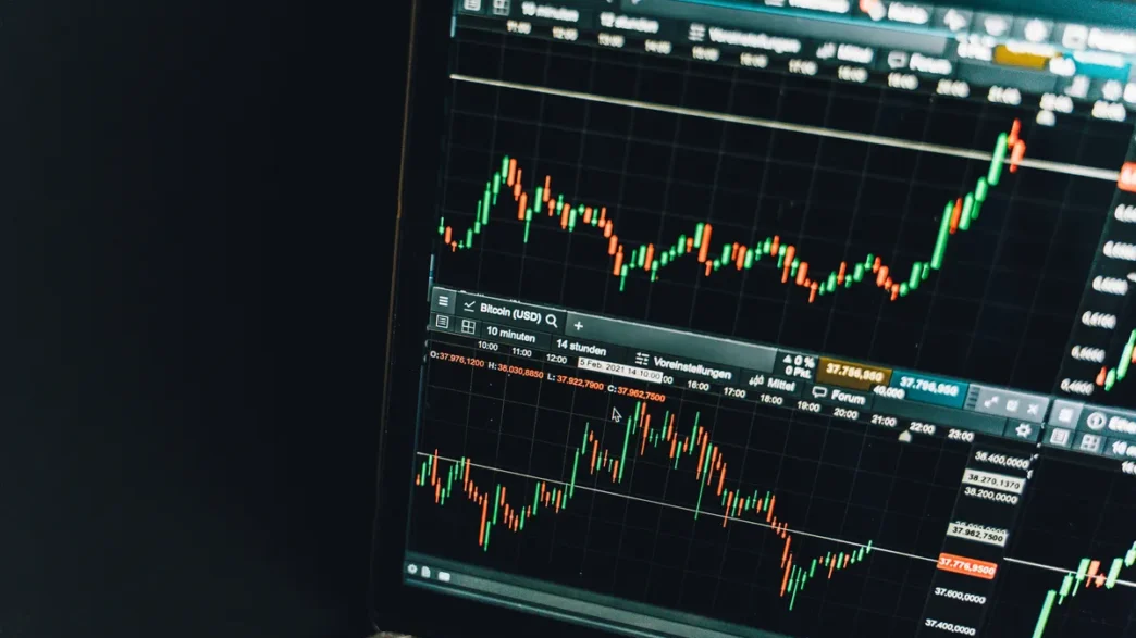 DEX spot volume ratio