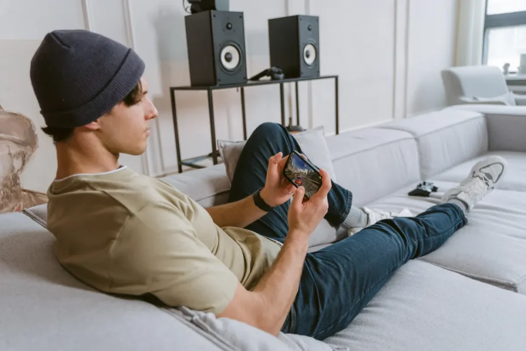 play-to-earn blockchain games
